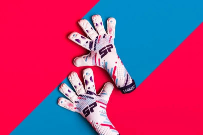 card Il nuovo guanto SP per l’Europeo 2022!
